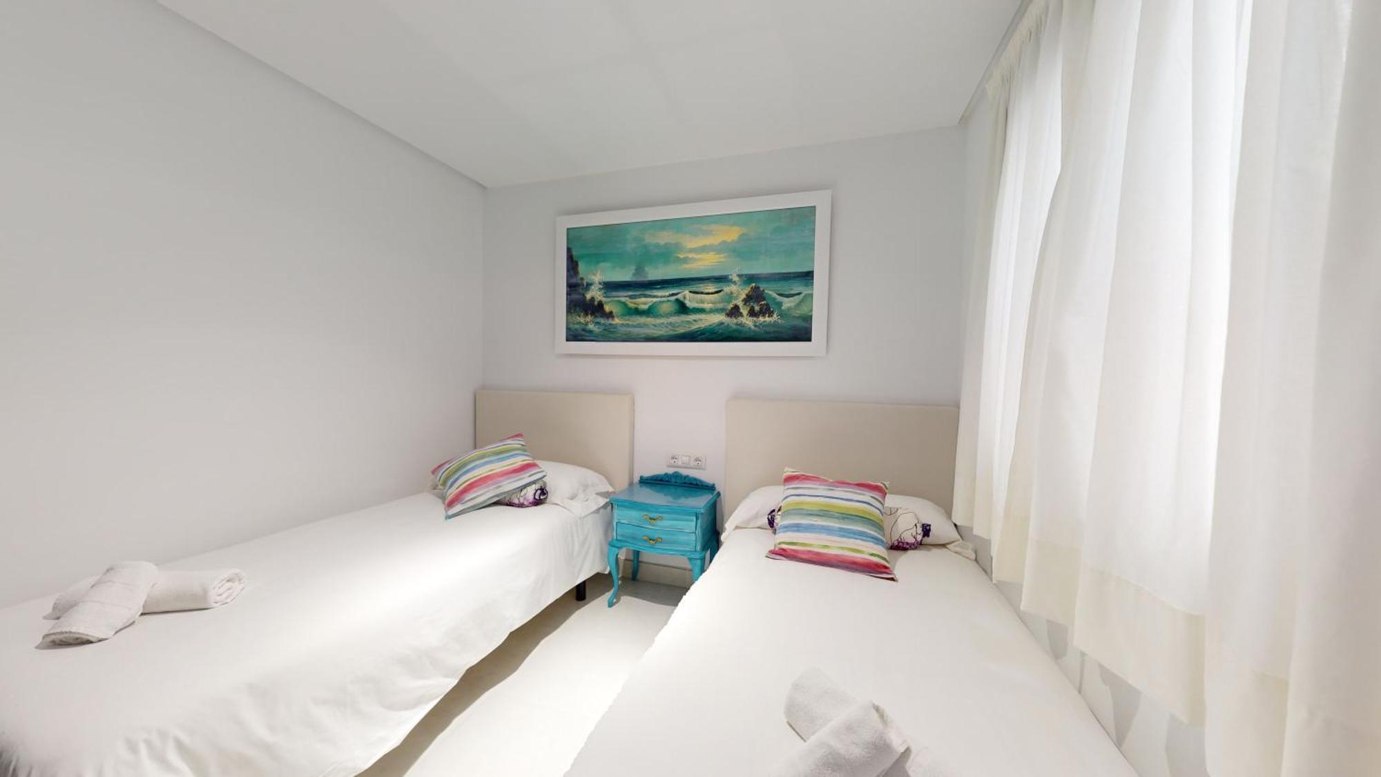 Castle And Port Views With Ac Appartement
